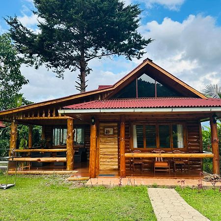 Hassinger Ranch Cabanas Oxapampa Exterior foto