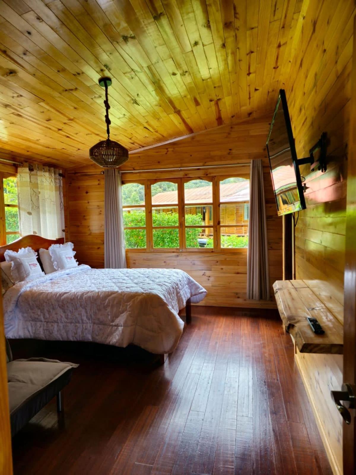 Hassinger Ranch Cabanas Oxapampa Exterior foto