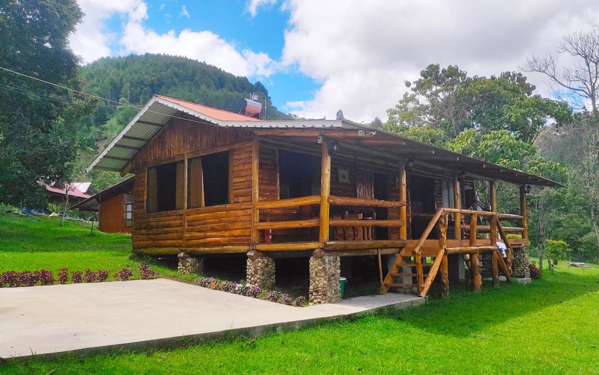 Hassinger Ranch Cabanas Oxapampa Zimmer foto